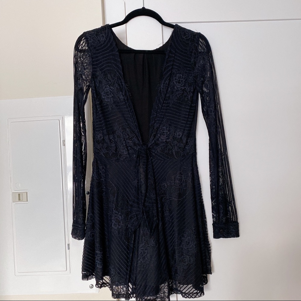 SizeM For Love & Lemons Lolo Lace Dress - Picture 4 of 6